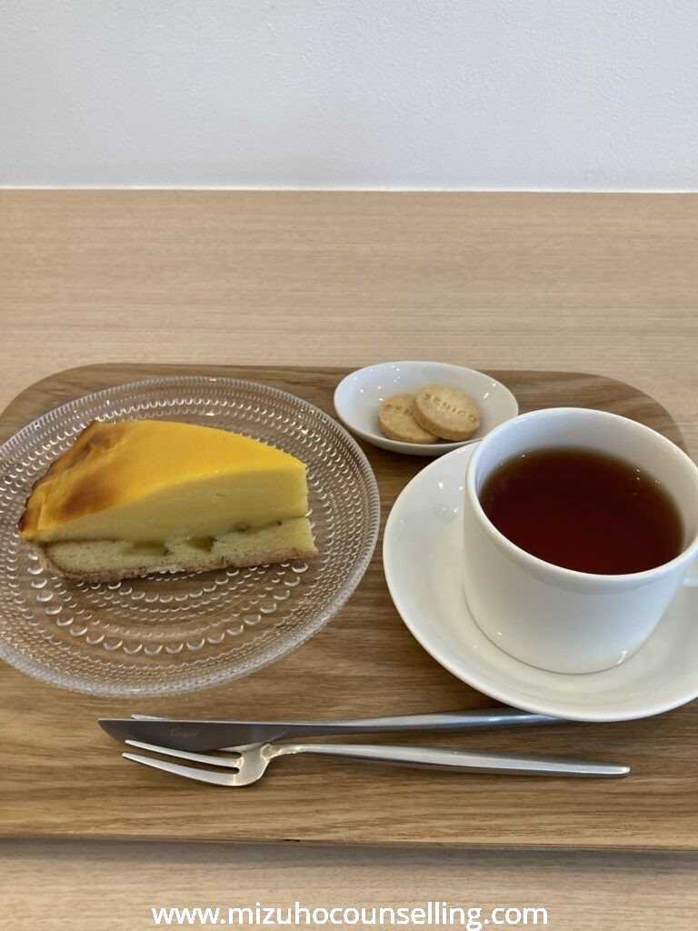 アーティストデート、セルフケア、インナーチャイルド、カフェ